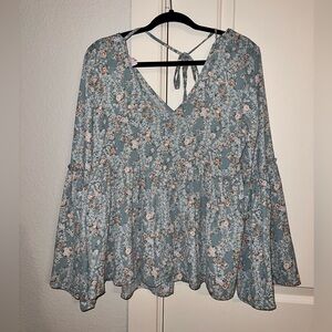 NWOT pink lily top